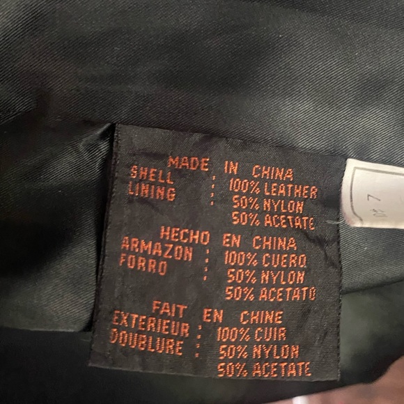 Vintage Black 90s Leather Jacket. Size: Men XS. - Picture 7 of 7